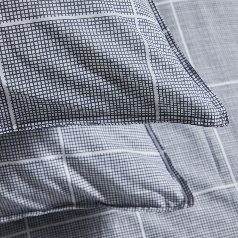 Parure Housse de Couette 240x220 cm Mawira Zippée 3.3 gris clair quadrillages Parure Housse de Couette 240x220 cm Mawira Zippée 3.3 gris clair quadrillages