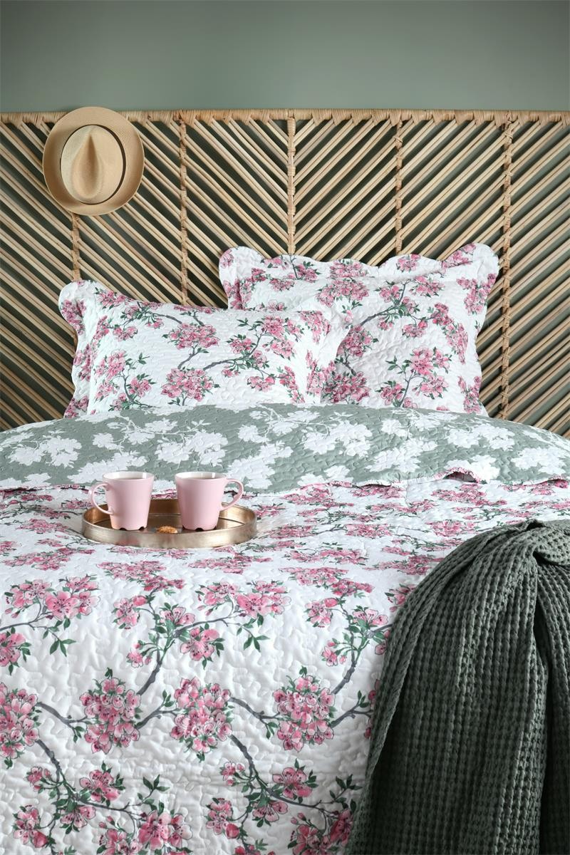 Lovely Casa Stof Couvre lit Boutis avec 2 Taies 260 x 240 cm Atami Fleurs de Cerisiers Lovely Casa Stof Couvre lit Boutis avec 2 Taies 260 x 240 cm Atami Fleurs de Cerisiers