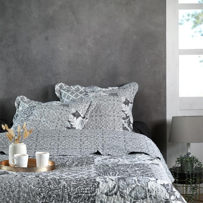 Couvre lit boutis réversible 260x240 avec 2 taies OCTAVIA - Gris - 64.90