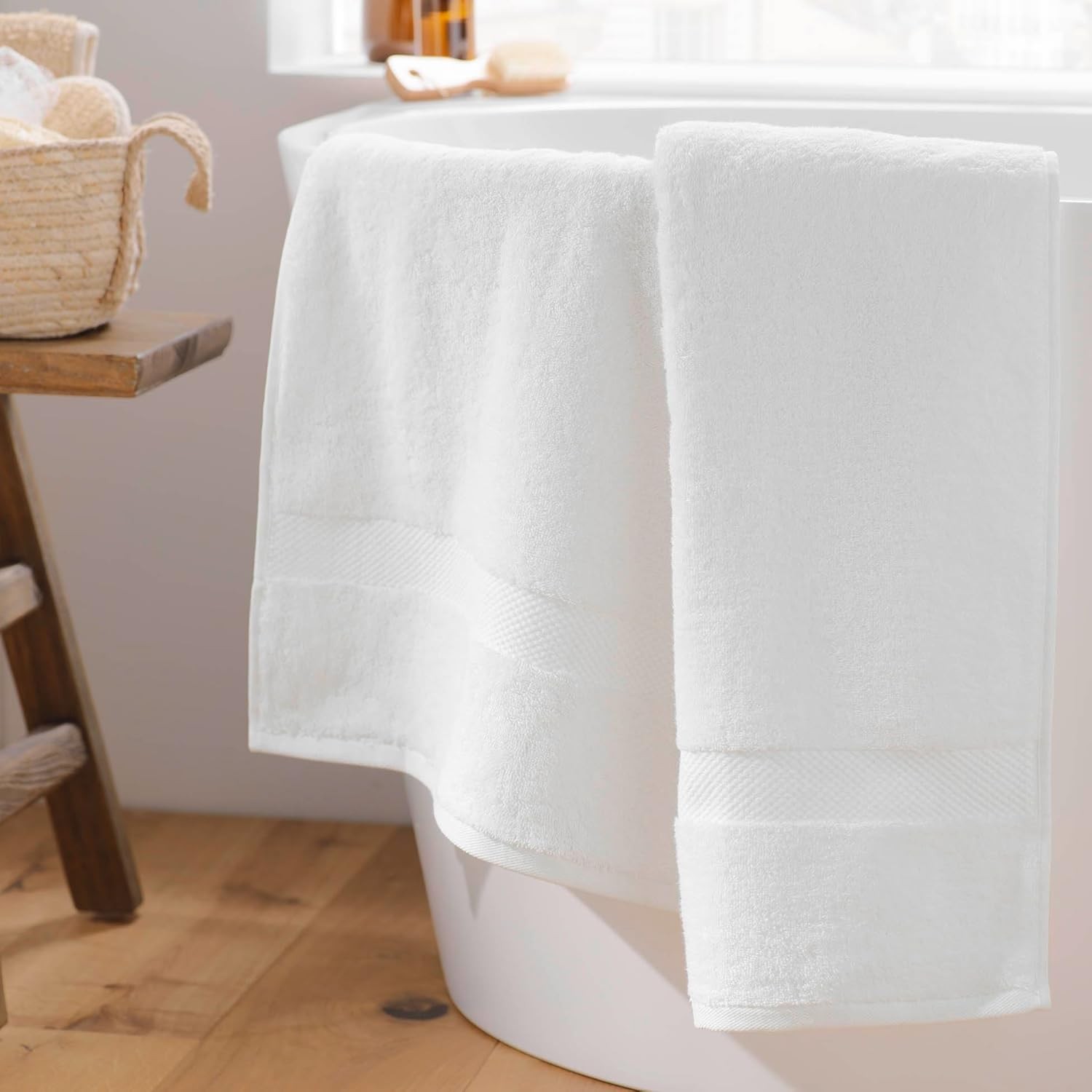Serviette de Toilette Bain Eponge Elégance Blanche 50x90cm